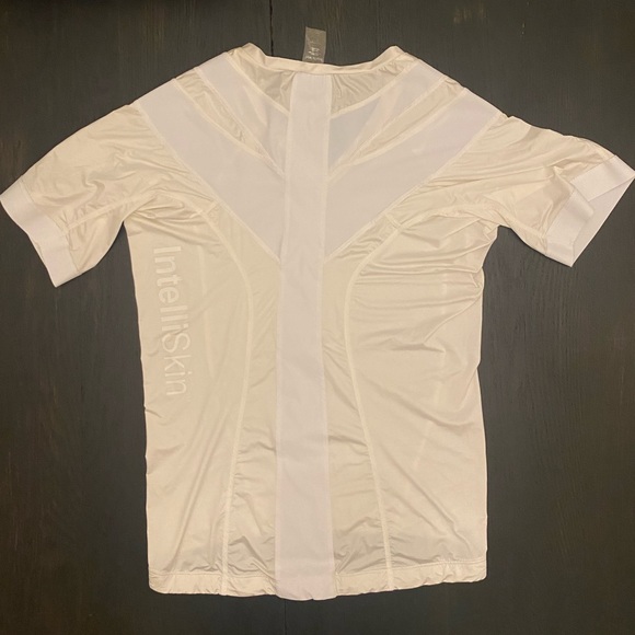 Men’s NWOT IntelliSkin Essential Tee with Posture Technology - Picture 7 of 10